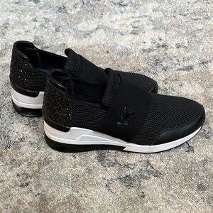 MICHAEL Michael Kors Black & Glitter Women's Sneakers, size 8